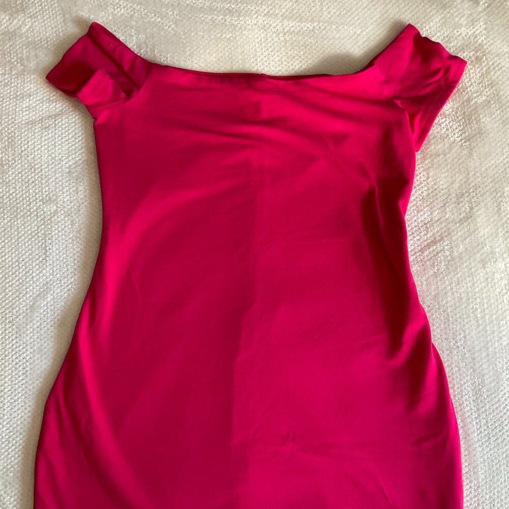 NWT Express Sexy Bodycon Off Shoulder Bright Pink Fitted Mini Dress Size L